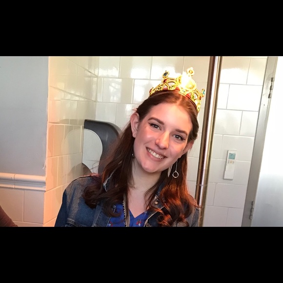 Meet your Posher, Lisa - Picture 4 of 6